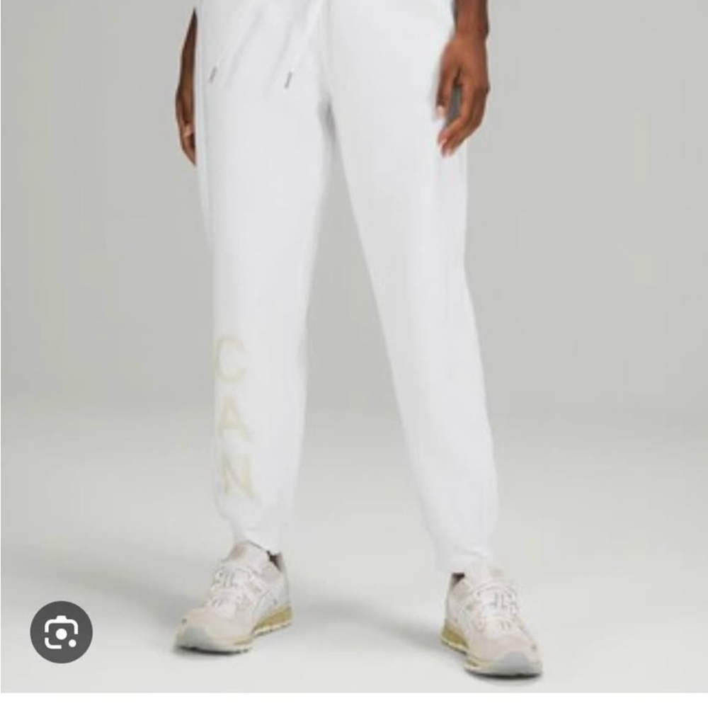 NWT Lululemon Team Canada Relaxed High-Rise Fleece Joggers